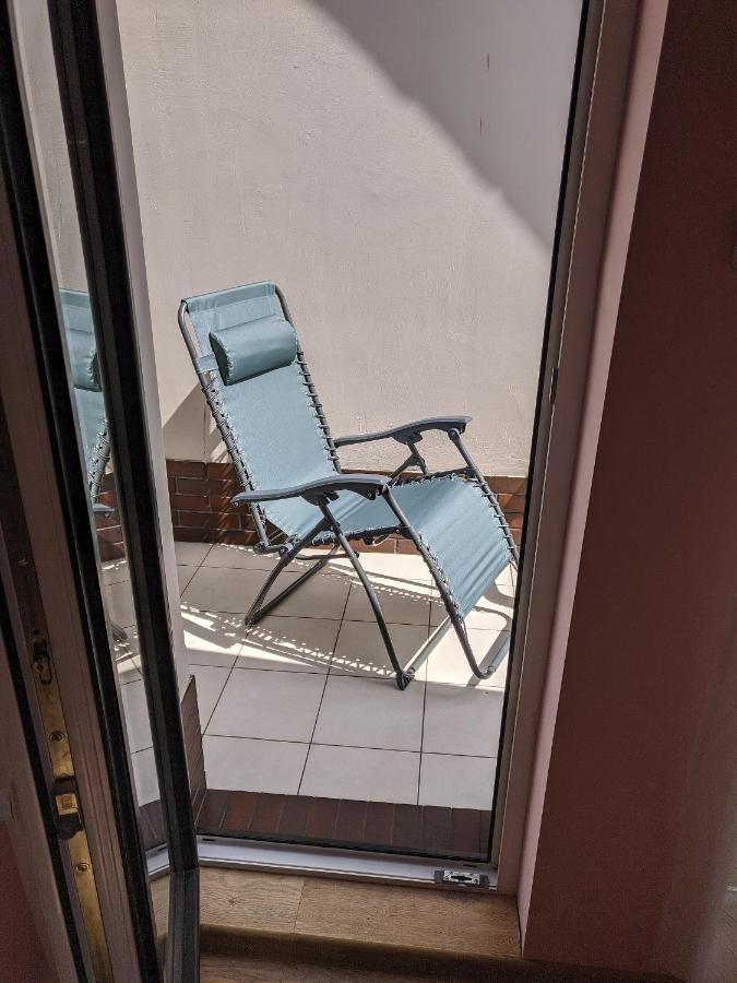 Guest House Nika - Cottages And Rooms In The Heart Of Palanga City Center Bagian luar foto