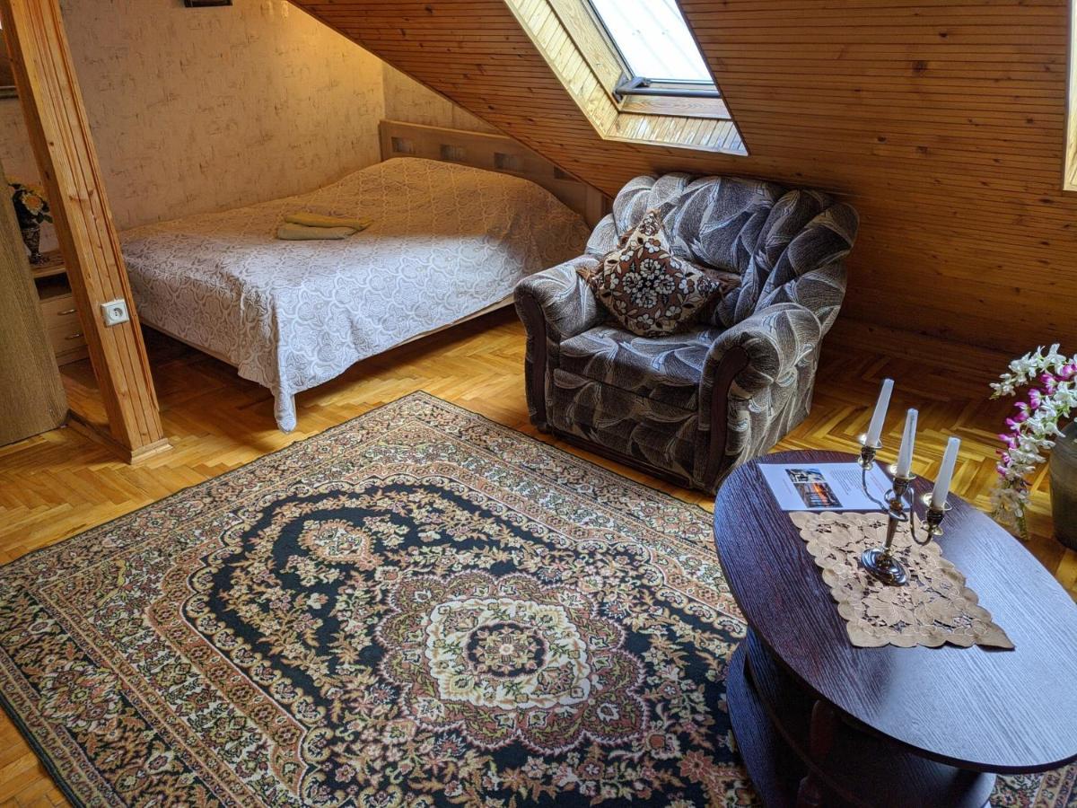 Guest House Nika - Cottages And Rooms In The Heart Of Palanga City Center Bagian luar foto