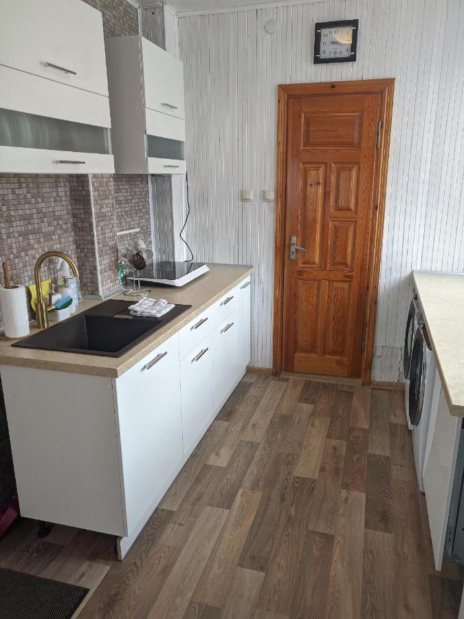 Guest House Nika - Cottages And Rooms In The Heart Of Palanga City Center Bagian luar foto