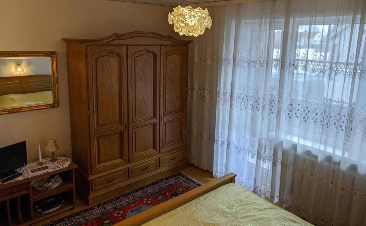 Guest House Nika - Cottages And Rooms In The Heart Of Palanga City Center Bagian luar foto