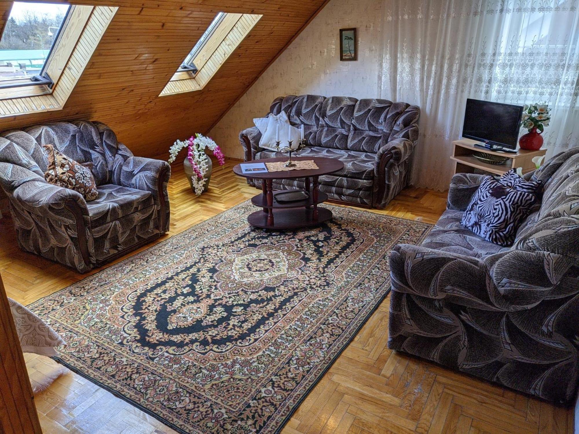 Guest House Nika - Cottages And Rooms In The Heart Of Palanga City Center Bagian luar foto